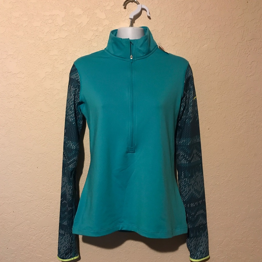 Size medium women's/juniors Nike Pro dri-fit