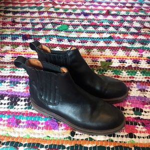 madewell black leather chelsea ankle boots
