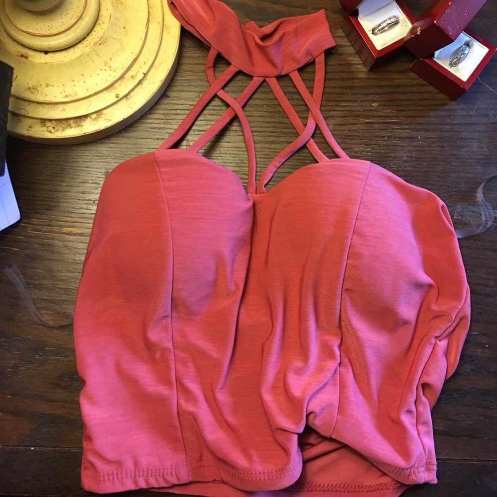 Crop top