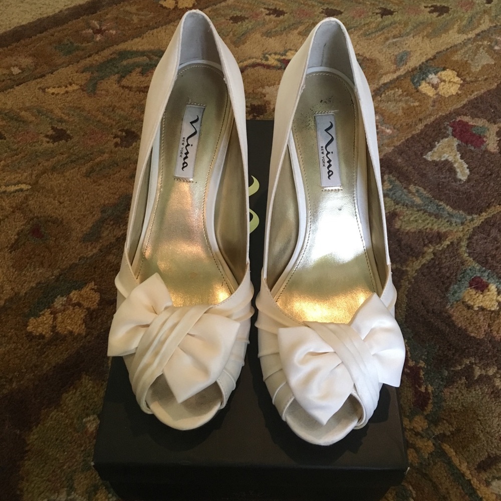 Nina Ivory Satin bow heels