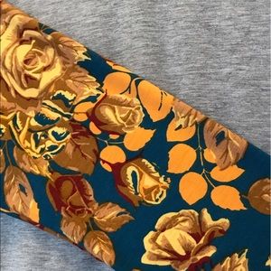 NWOT. LuLaRoe Randy.