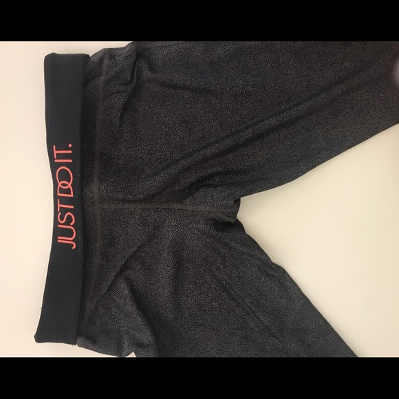 Nike dri fit crop pants - Picture 7 of 8