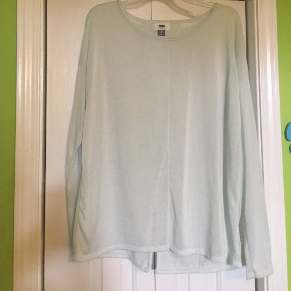 Light Long-Sleeved Shirt