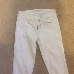 American Eagle White Jeans