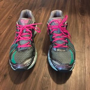 Asics Gel-Nimbus 15 running shoes