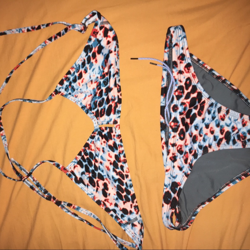 Jolyn Snaker Two Piece