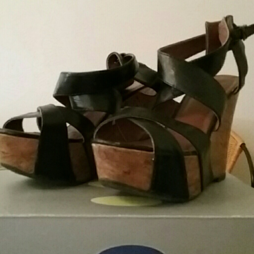 Sheikh wedges