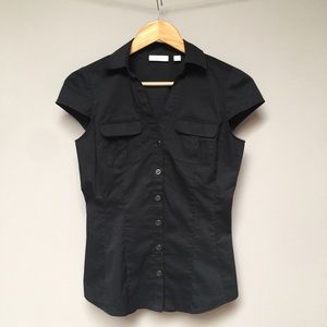 NEW YORK AND COMPANY BLACK BUTTON UP