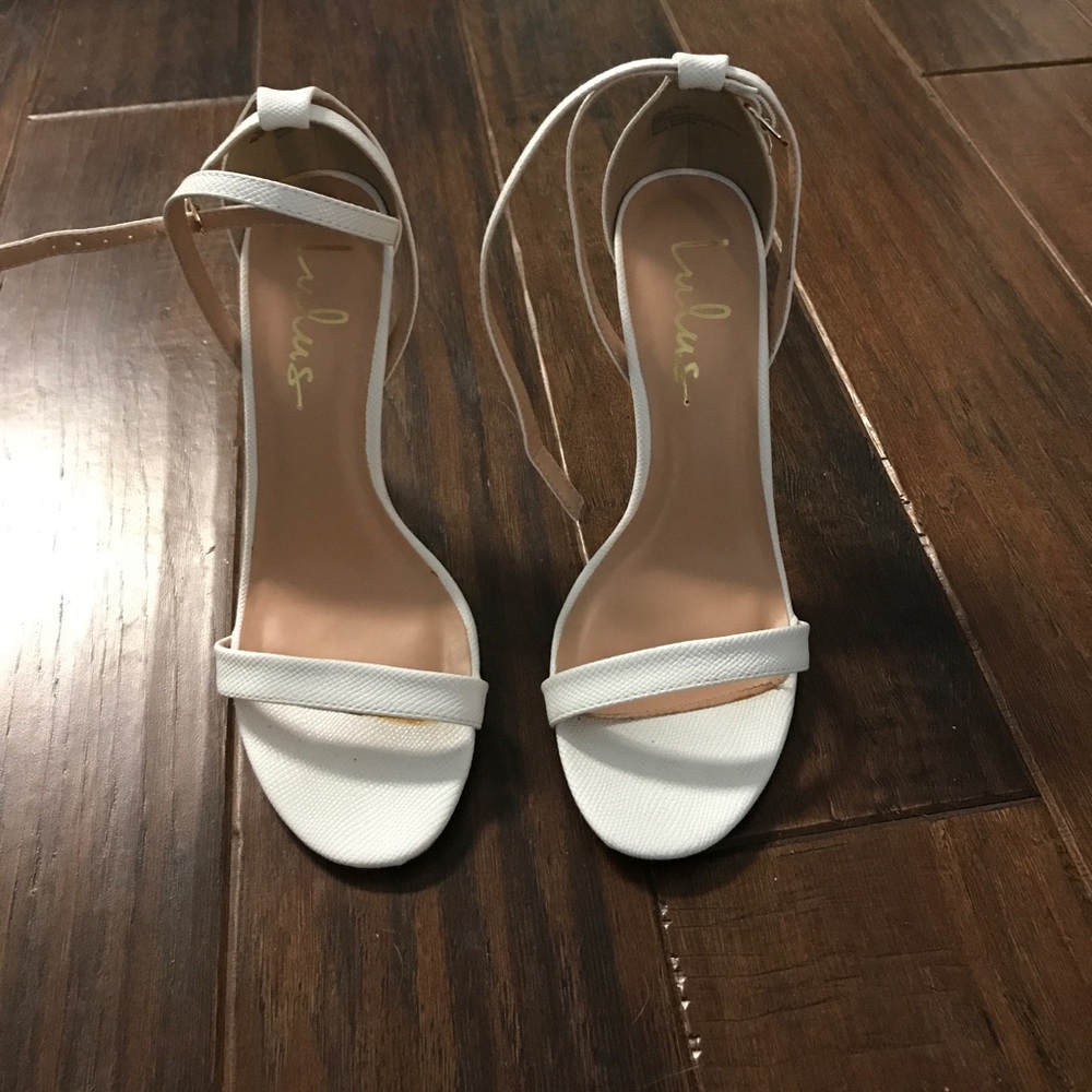 Lulus white shoes