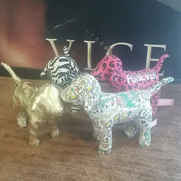 Pink dogs - Picture 2 of 4