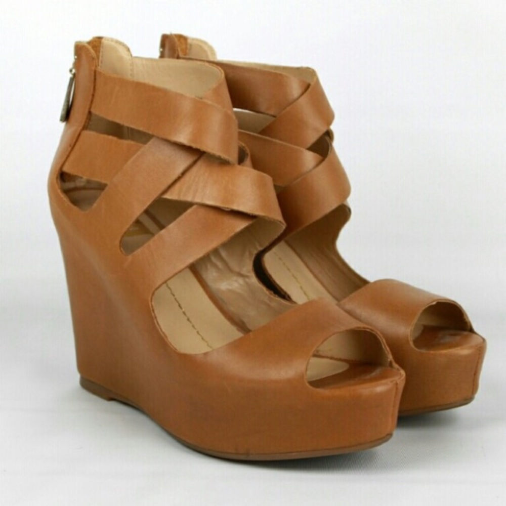 Dolce Vita Jade Platform Sandals