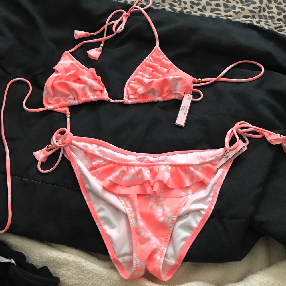 New with tags! Super cute kini