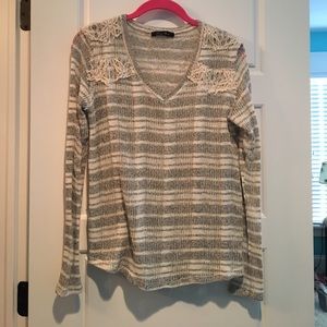 Women's sweater