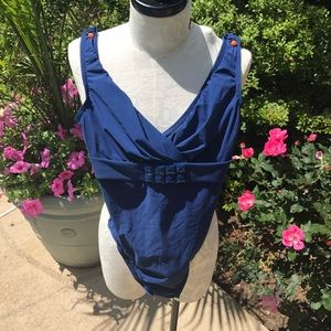 KARLA COLLETTO DESIGNER ONE PEICE ✨✨