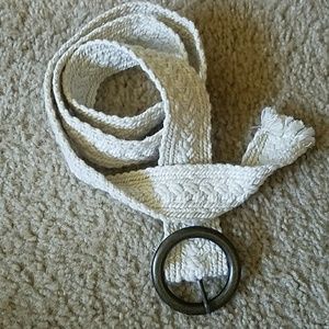 Fabric belt with brushed silver buckle