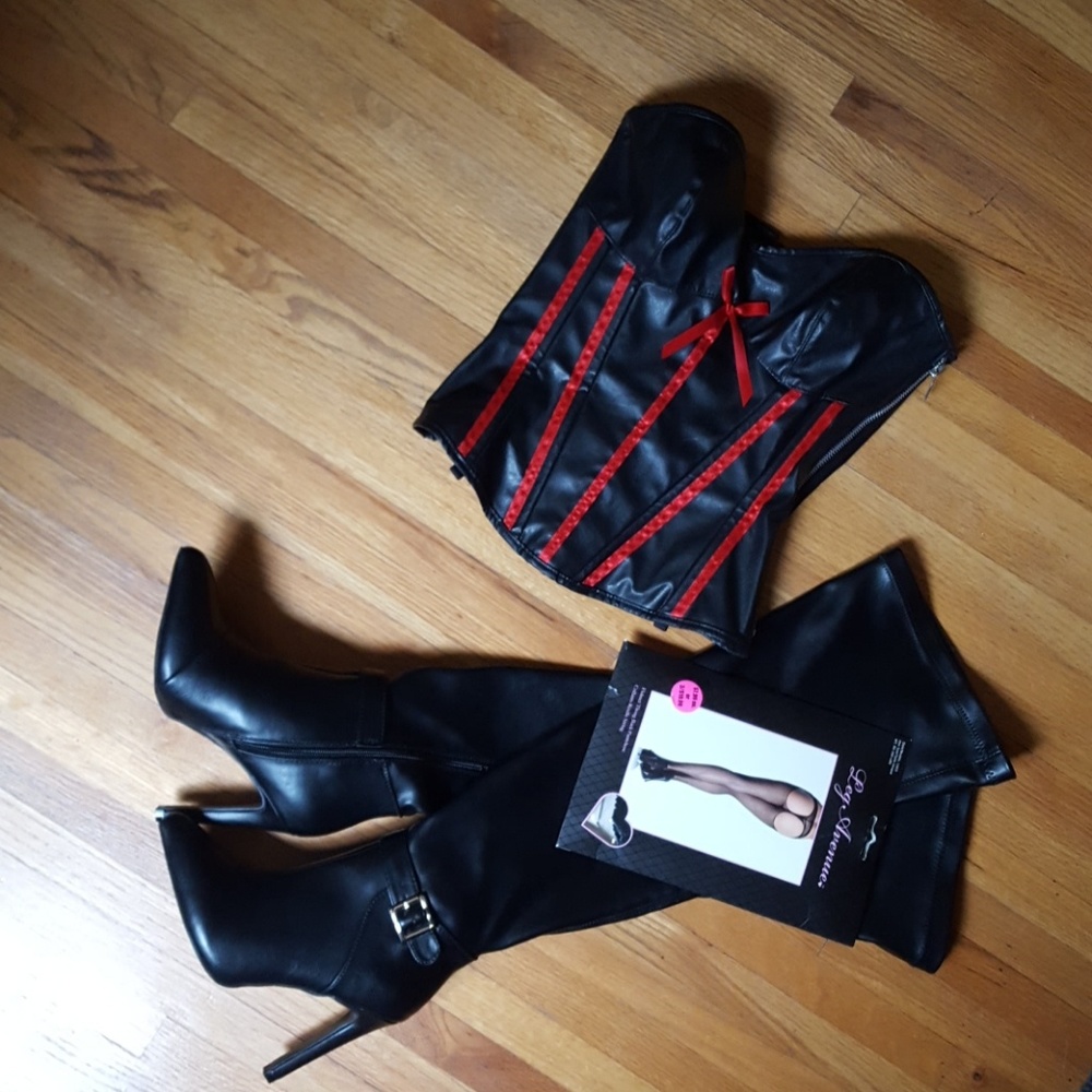 Brand New Super Hot Corset!