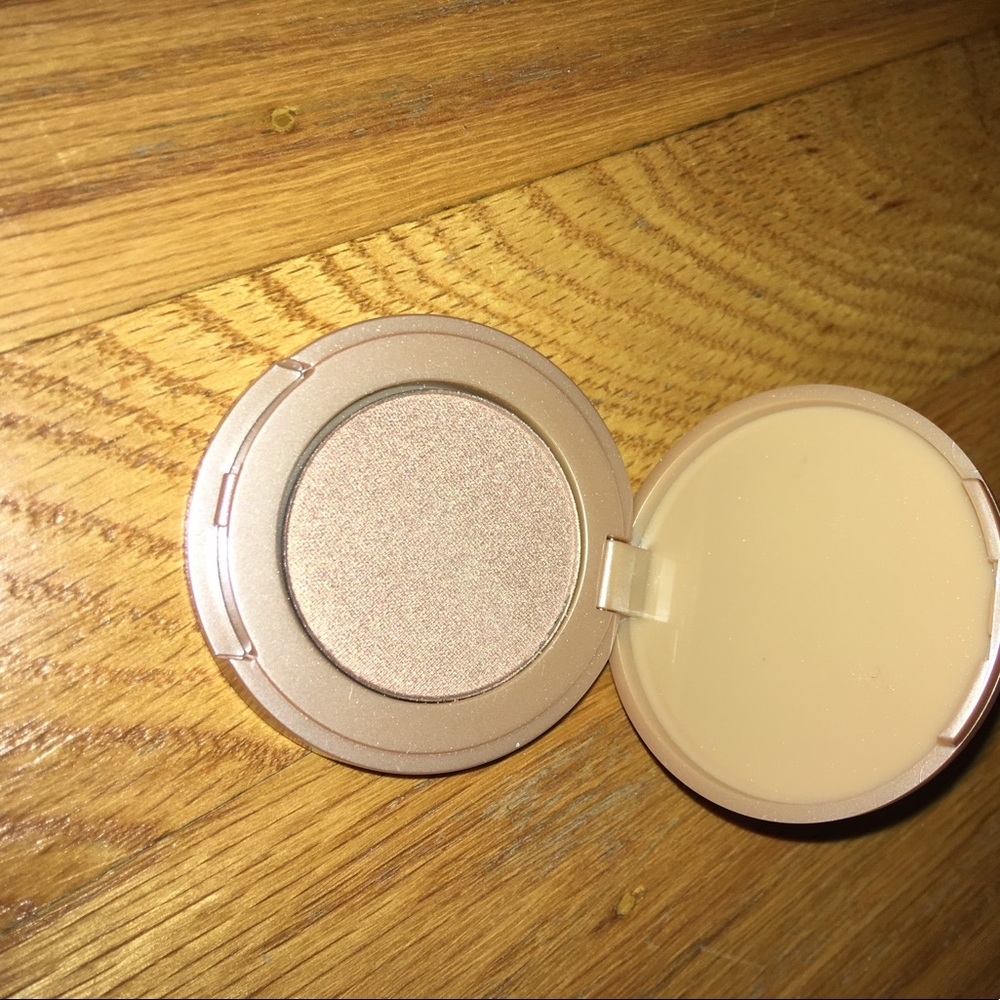 Tarte mini highlighter in stunner