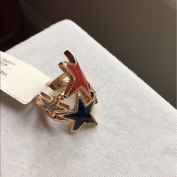 Ring - Picture 2 of 4