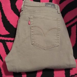 Khaki Levi jeans