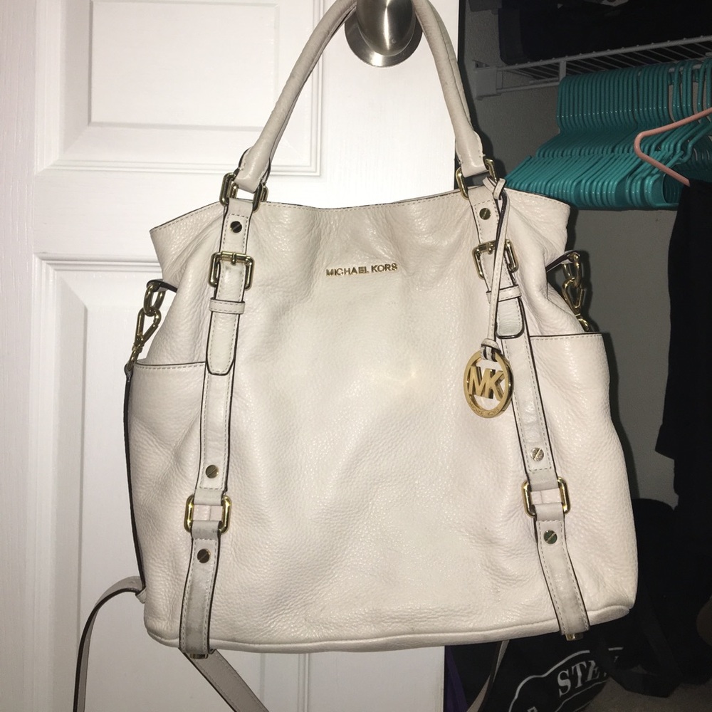 White Michael Kors Hobo Bag