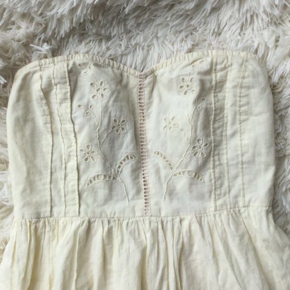 URBAN OUTFITTERS strapless dress - Picture 3 of 6