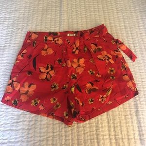 High wasted "vintage" shorts