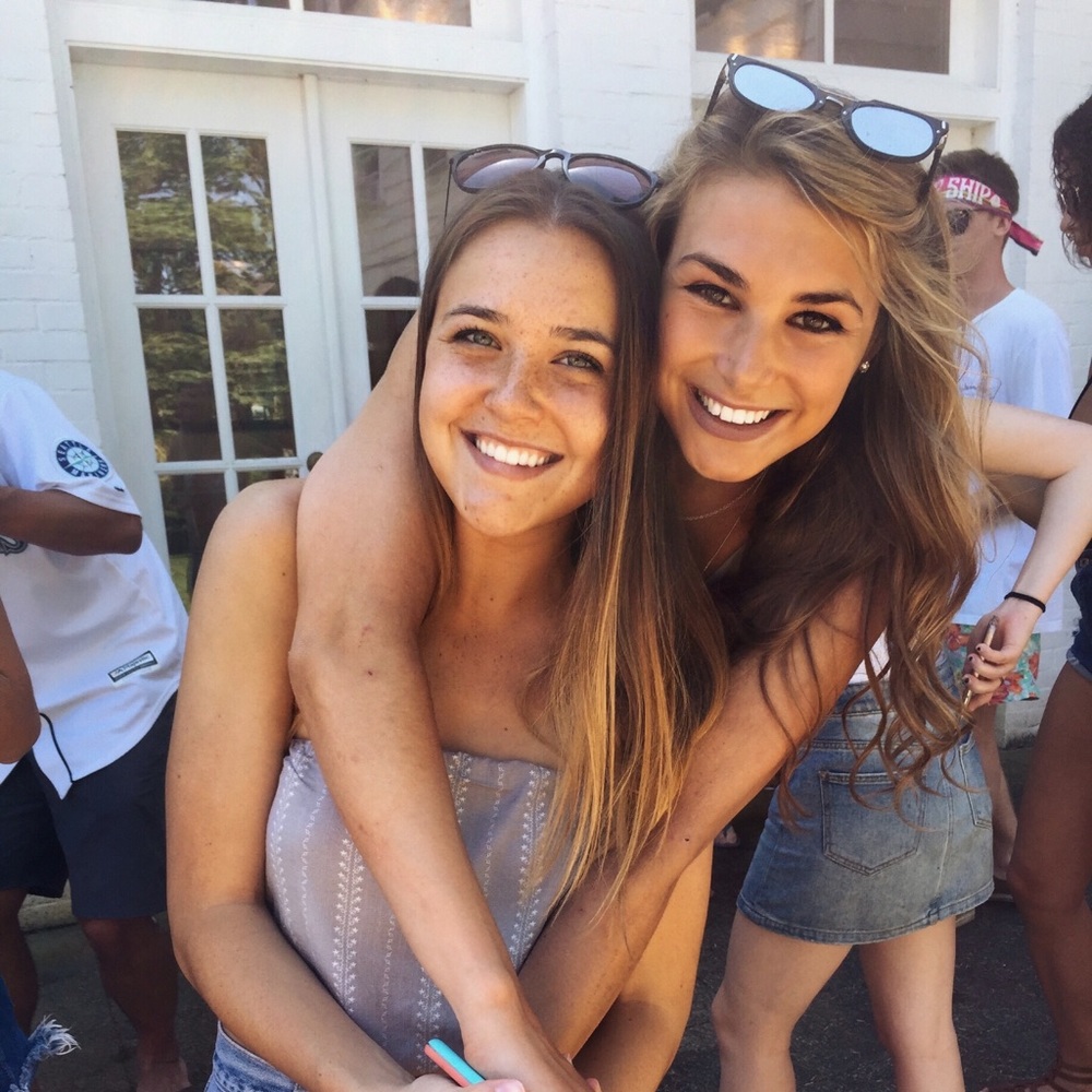 Meet your Posher, Talia