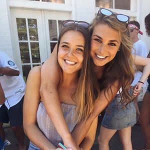 Meet your Posher, Talia