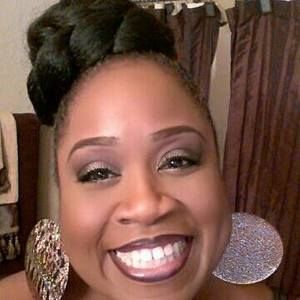 Meet your Posher, Dena