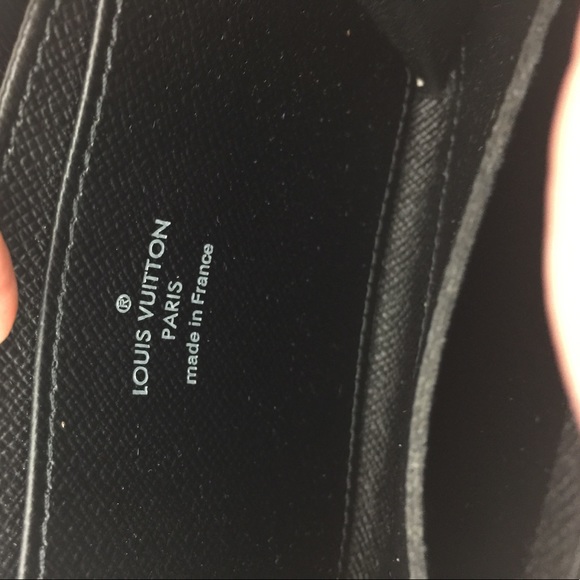 Louis Vuitton Black Epi Small Wallet! - Picture 4 of 6