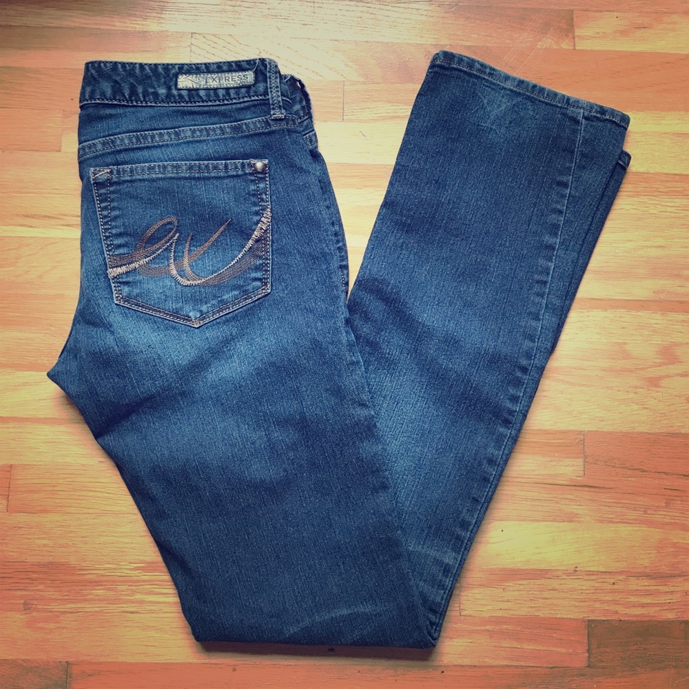 Express jeans Barely boot Zelda slim fit. 2️⃣0️⃣➖