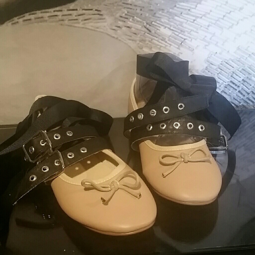 Shoes similar at miumiu