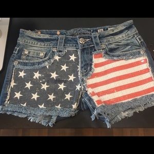 New W/ Tag Miss Me Shorts size 26 🦋😻