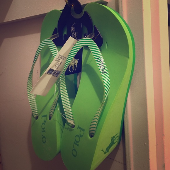 🌺ONLY 1 LEFT🌺Polo Wedge Thongs (size 6) - Picture 2 of 5