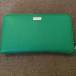 Thirty-One All About the Benjamins Wallet