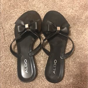 Aldo bow tie flip flops