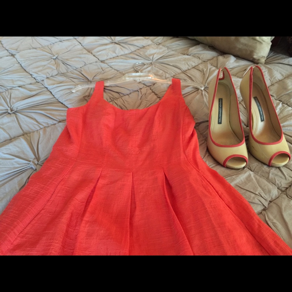 Dress - Picture 2 of 4