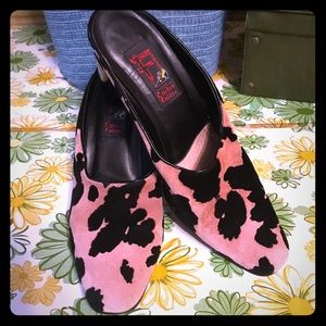 Funky Vintage Carlos Falchi Pink Cow Print Heels