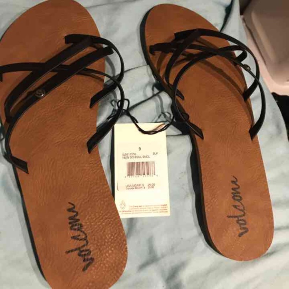 NWT VOLCOM strappy sandals