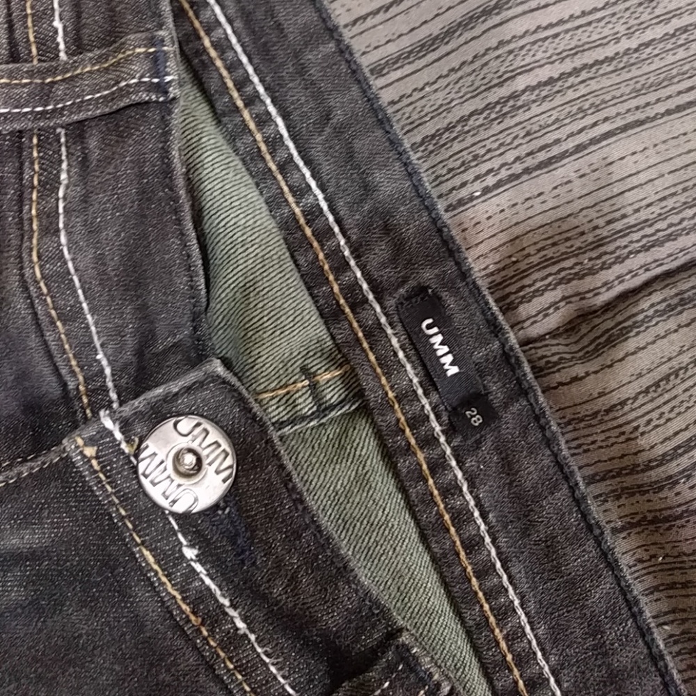 Jeans - Picture 2 of 2