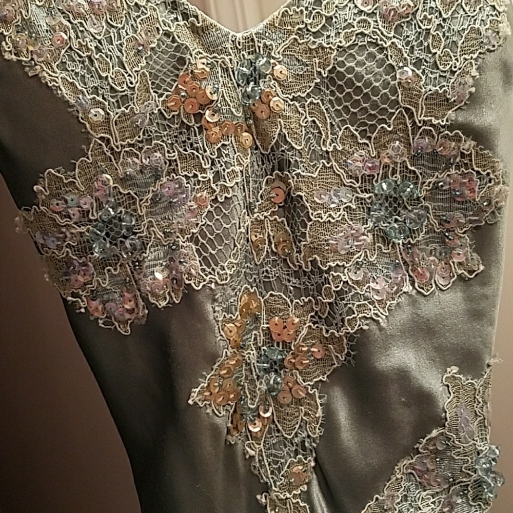 Evening gown - Picture 6 of 6