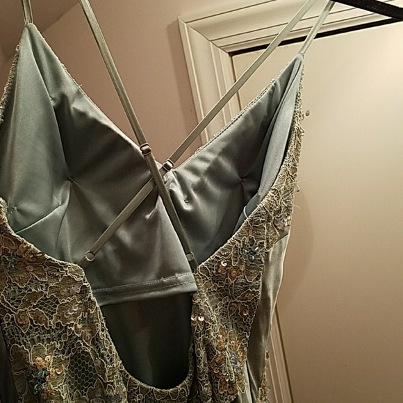 Evening gown - Picture 5 of 6