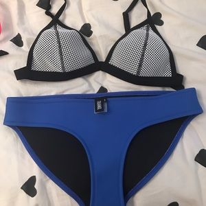 TRIANGL BIKINI