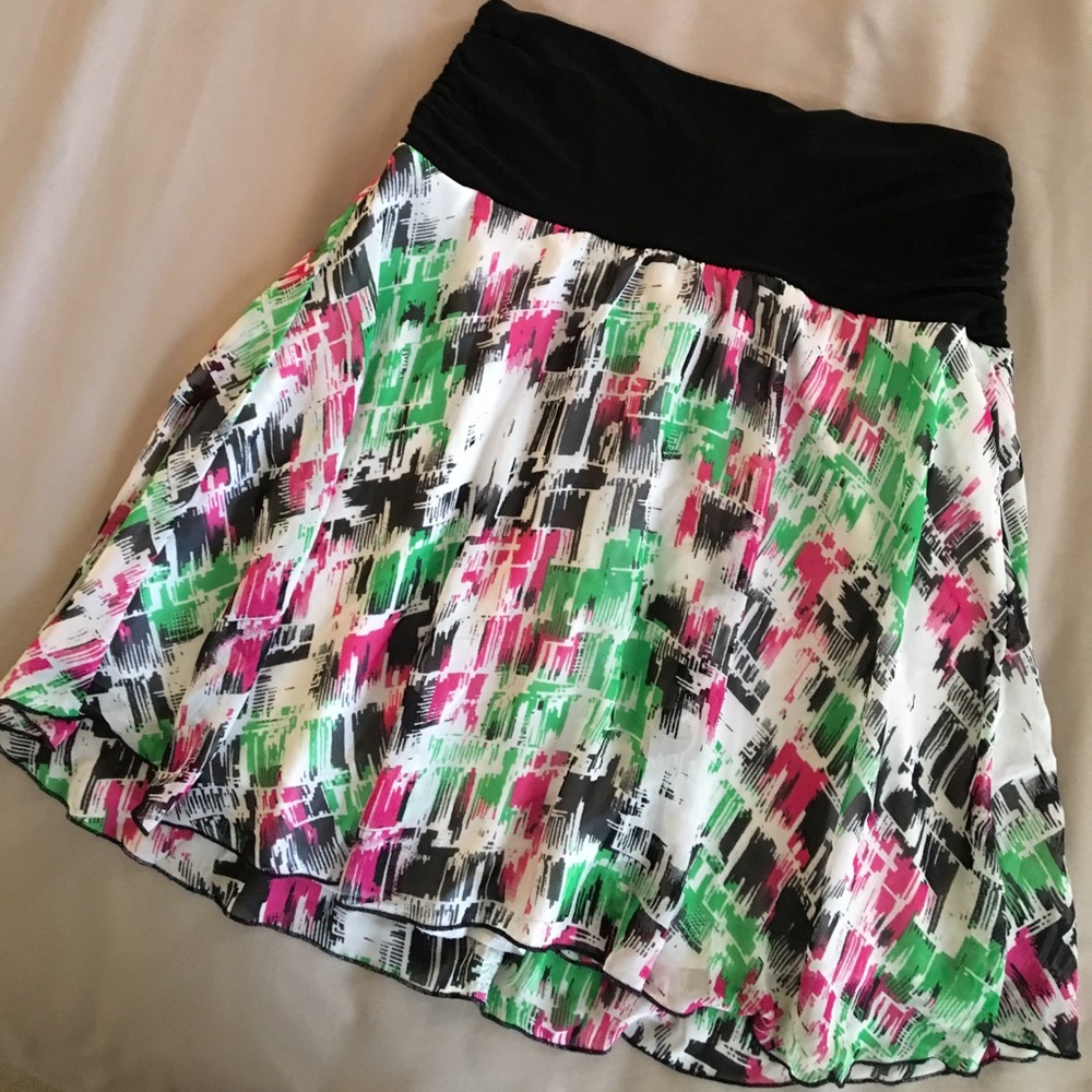 CaTch My i AbStraCt PriNt SkiRt