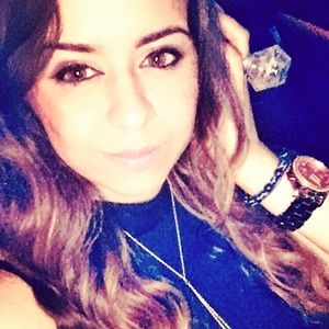 Meet your Posher, Estefania