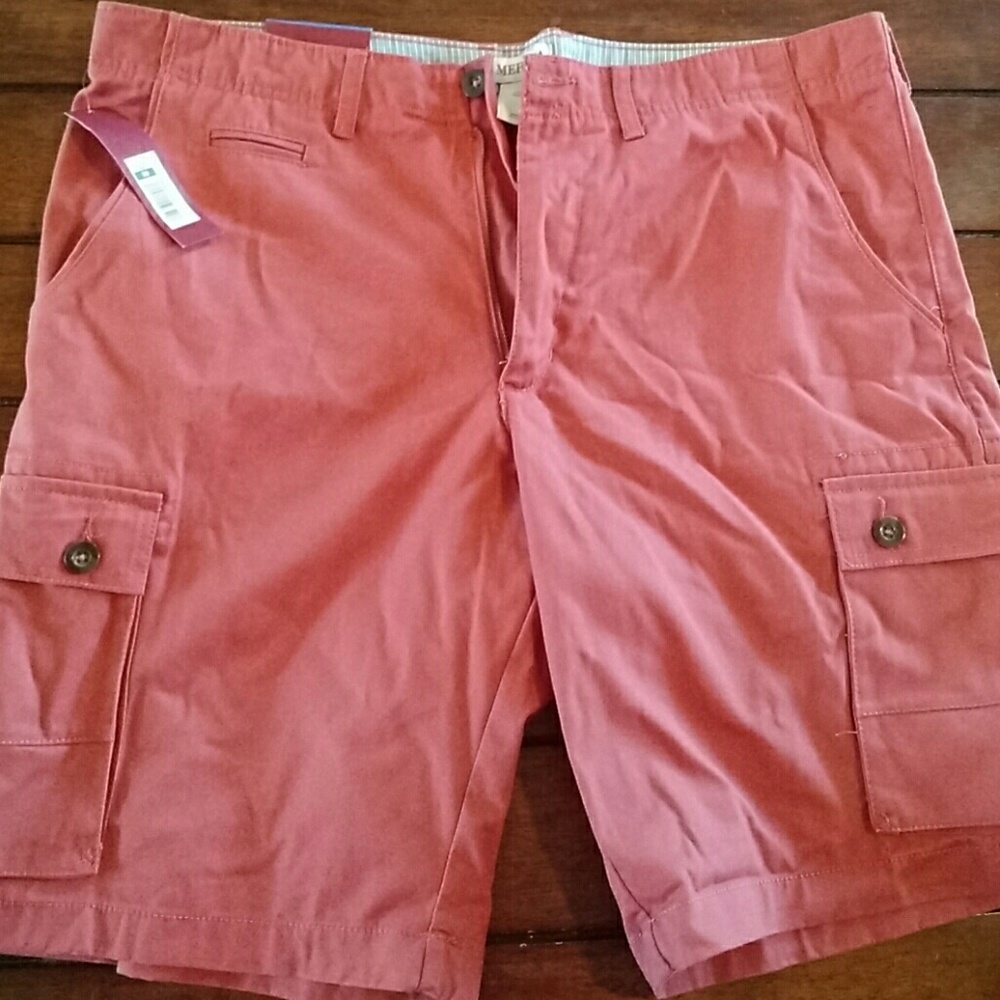 NWT + Men's Cargo Shorts - Would be good for Golf