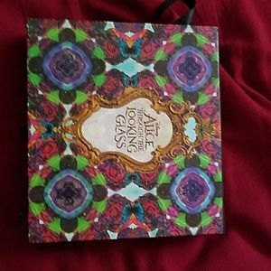 Urban decay Alice through the looking glass