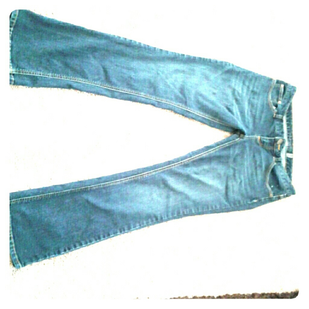 Women's dark blue curvy boot cut jeans