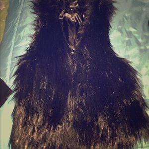 Dressy fur black vest