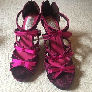 Maroon Heels with Bow Details